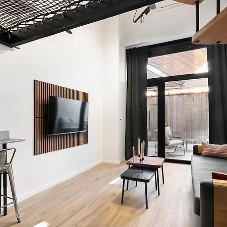 Loft Industriel Avec Terrasse Et Filet Suspendu A Cimiez Apartment
