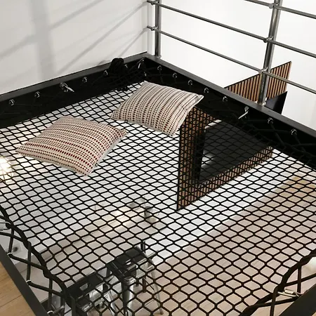 Loft Industriel Avec Terrasse Et Filet Suspendu A Cimiez Apartment *