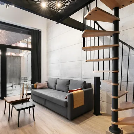 Loft Industriel Avec Terrasse Et Filet Suspendu A Cimiez Apartment Nice