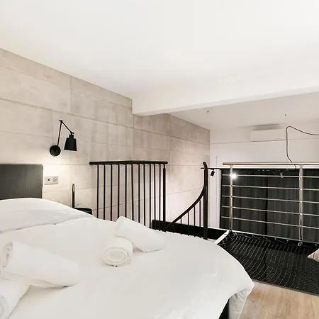 Loft Industriel Avec Terrasse Et Filet Suspendu A Cimiez Apartment *