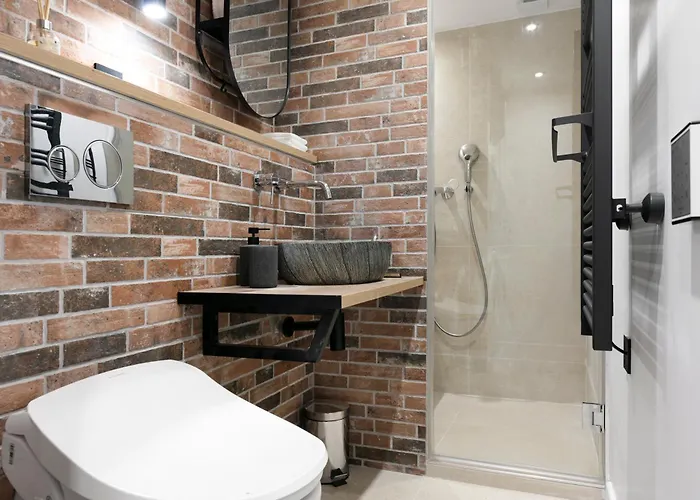 شقة Loft Industriel Avec Terrasse Et Filet Suspendu A Cimiez